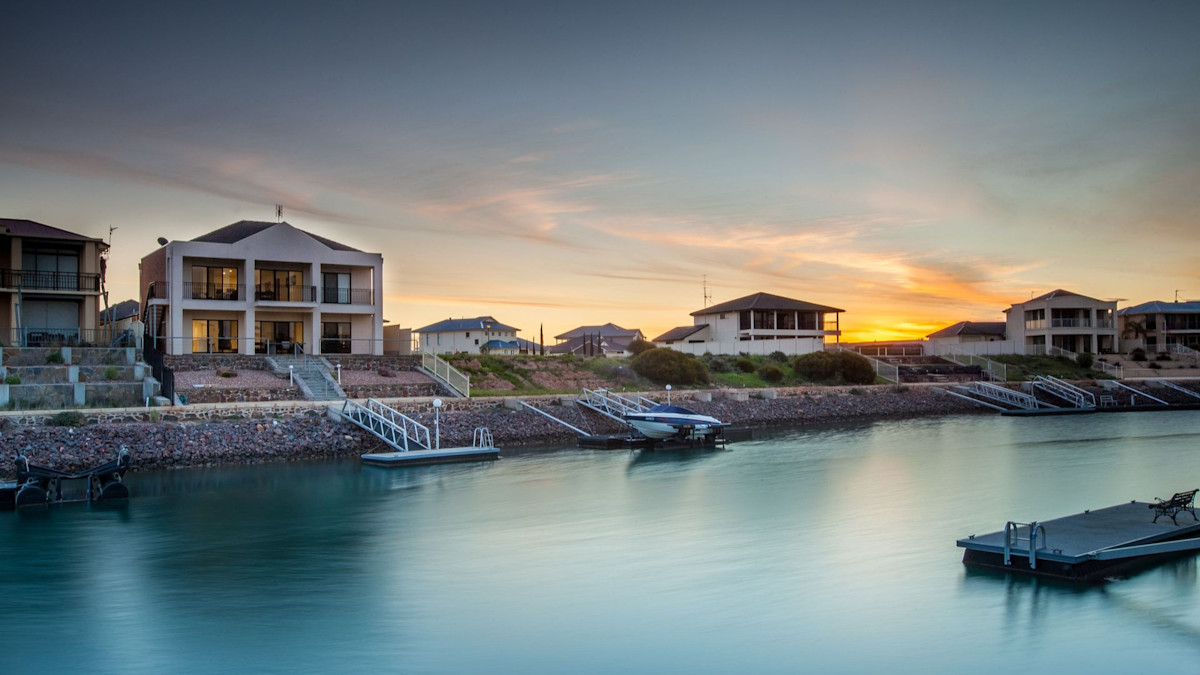 See the Yorke Peninsula with a Wallaroo Stayz