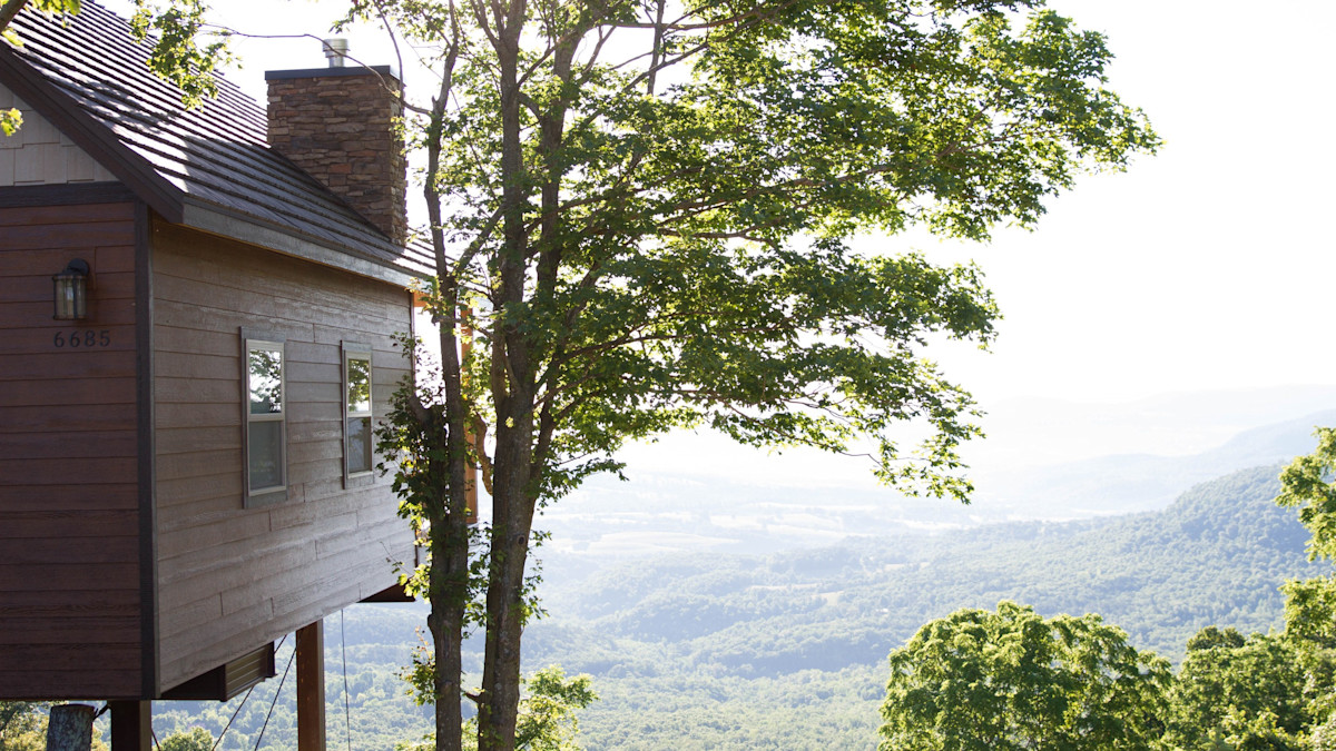 Escape To Treehouses In Ohio Vrbo