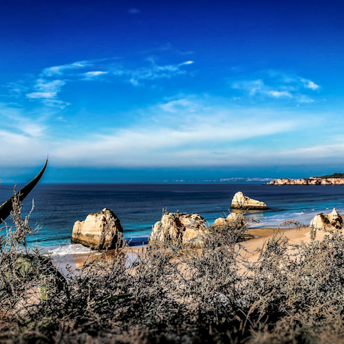 Sandy beaches and tranquil countryside await if you rent a villa in Portugal Algarve