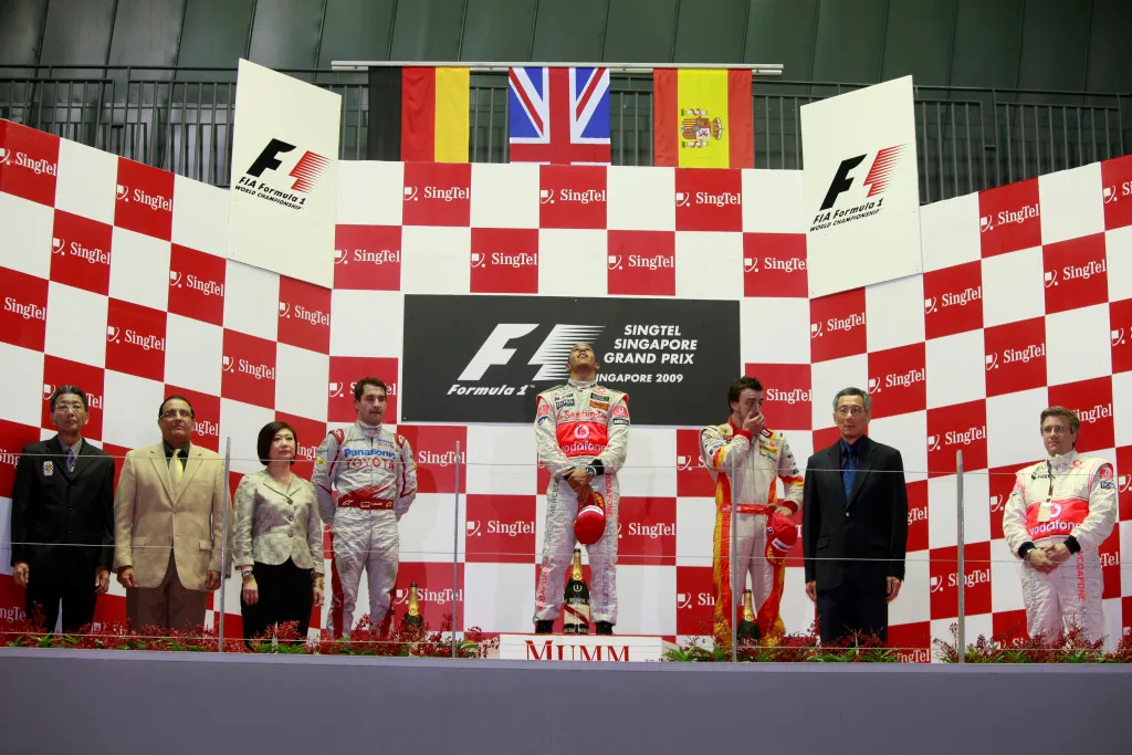 Formula-1 - 2023 - Singapore-grand-prix - Guide-to-singapore - Singapore from the archives   - 1