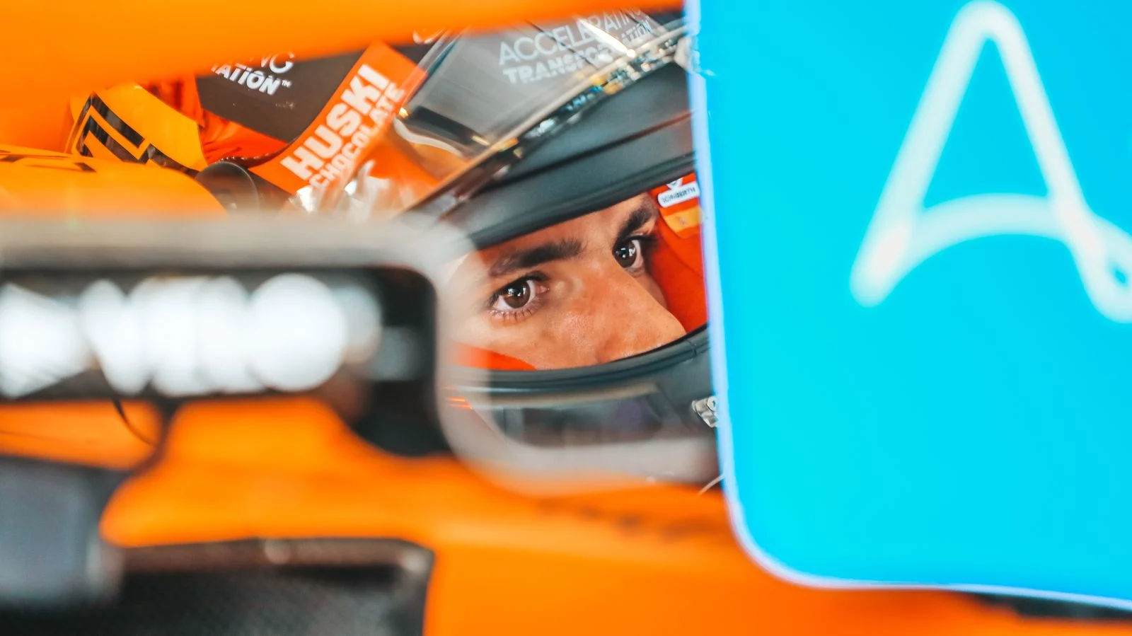 Behind the scenes: Free Practice 1 It's heads down as the team get to work in Italy - 3