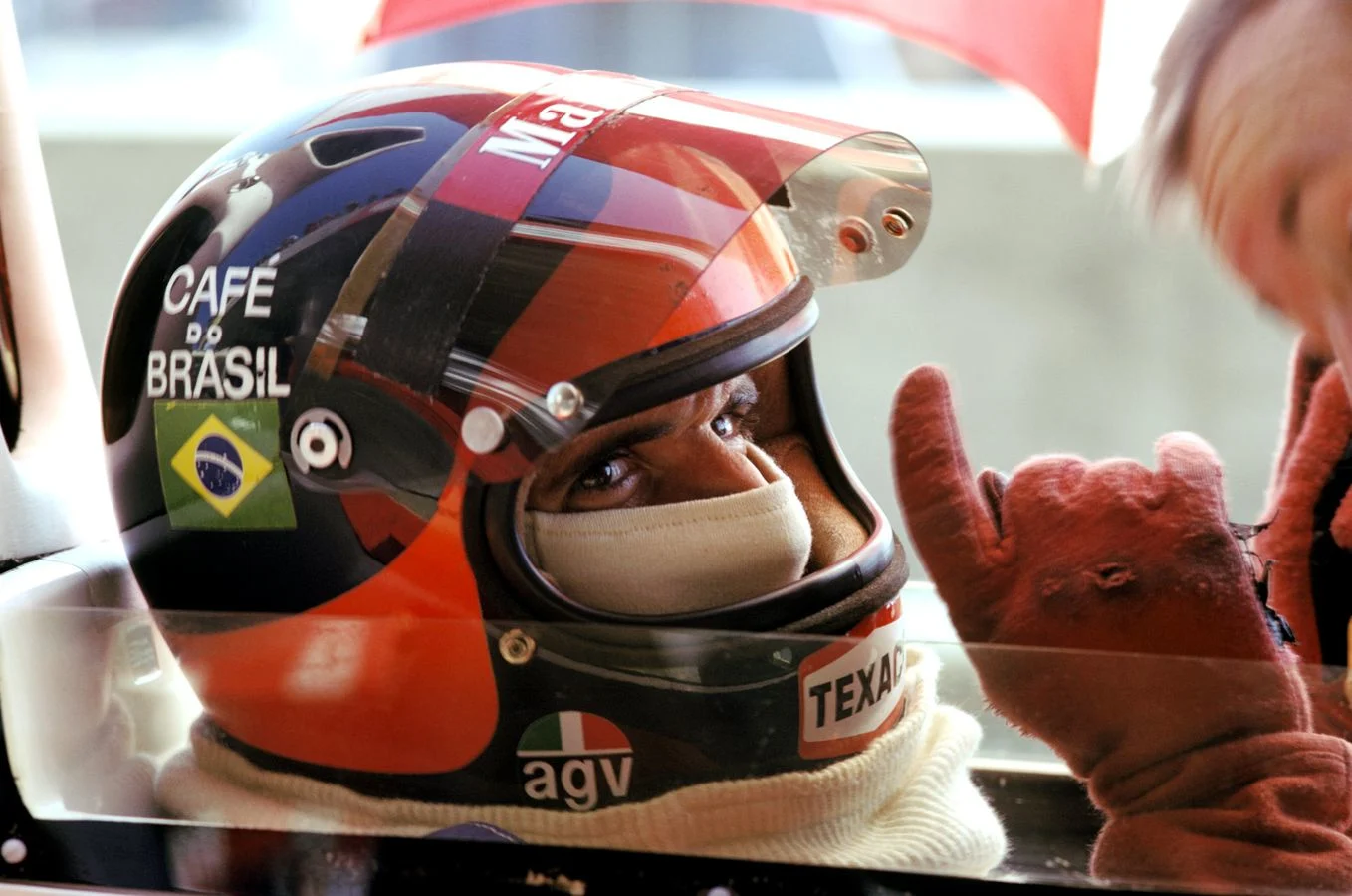 Descriptive Card - How Emerson Fittipaldi won McLaren’s first F1 title on three hours sleep