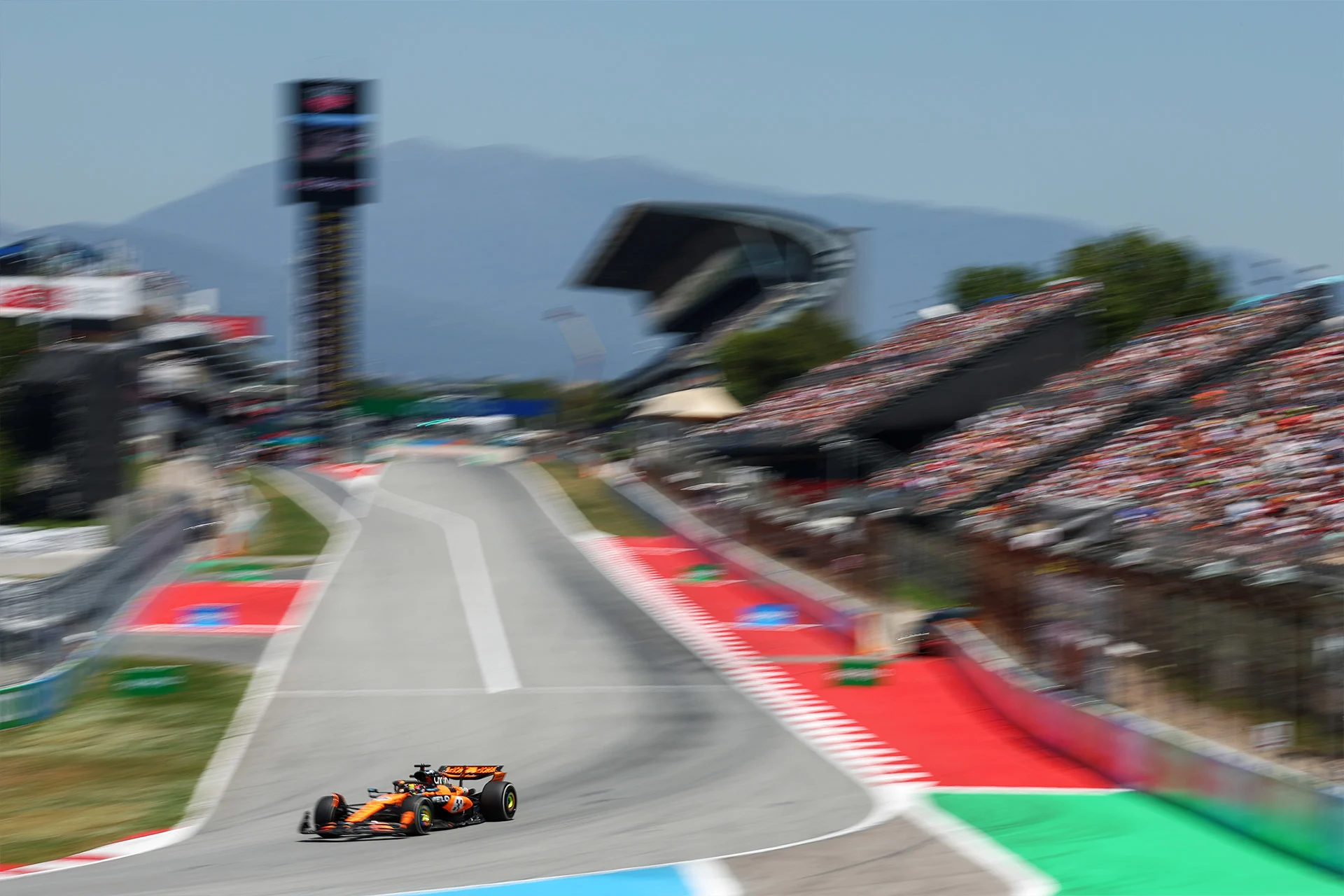 Formula-1 - 2026 - Barcelona-grand-prix - Hola from Barcelona! 🇪🇸  - 0