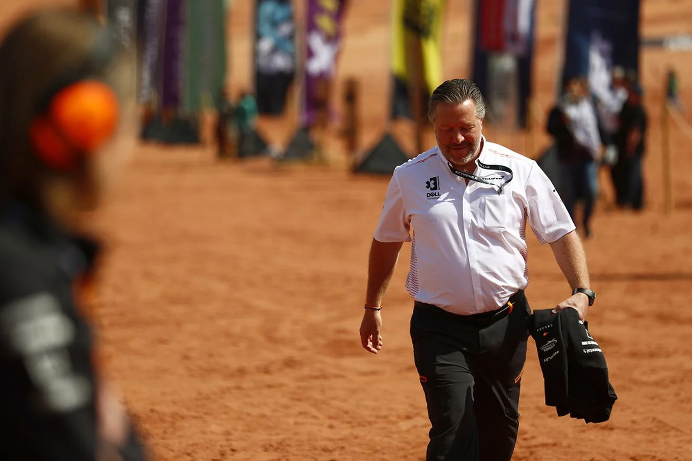 Team - Weve-raised-bar-extreme-e-praises-zak