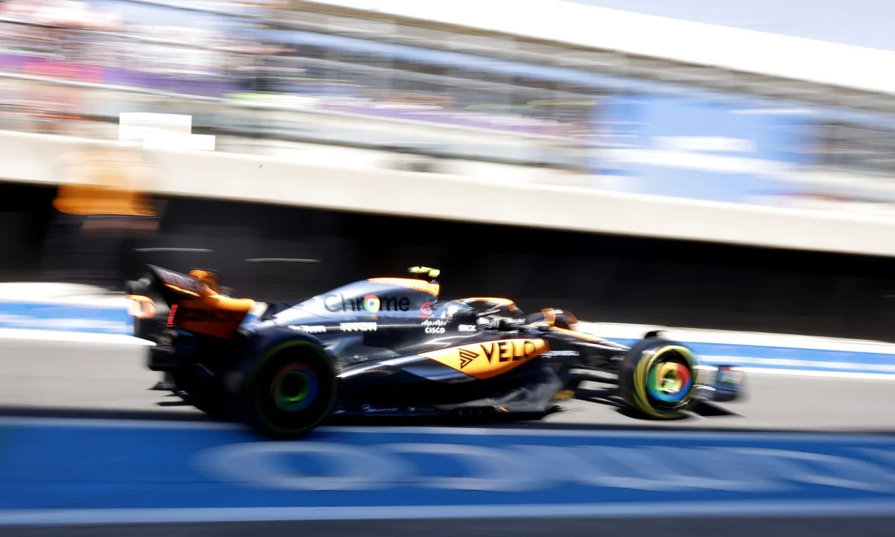 Formula-1 - 2023 - British-grand-prix - The-engineering-room