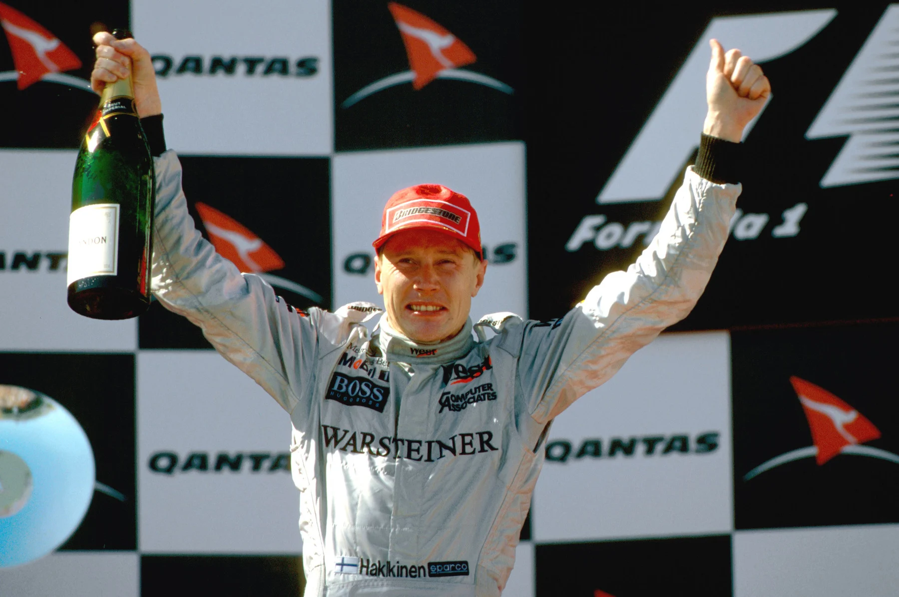 Heritage - Reuniting-mika-hakkinen-with-neil-oatley-the-brains-behind-his-first-title-winning-car - 25 years on Mika's first F1 World Championship - 4