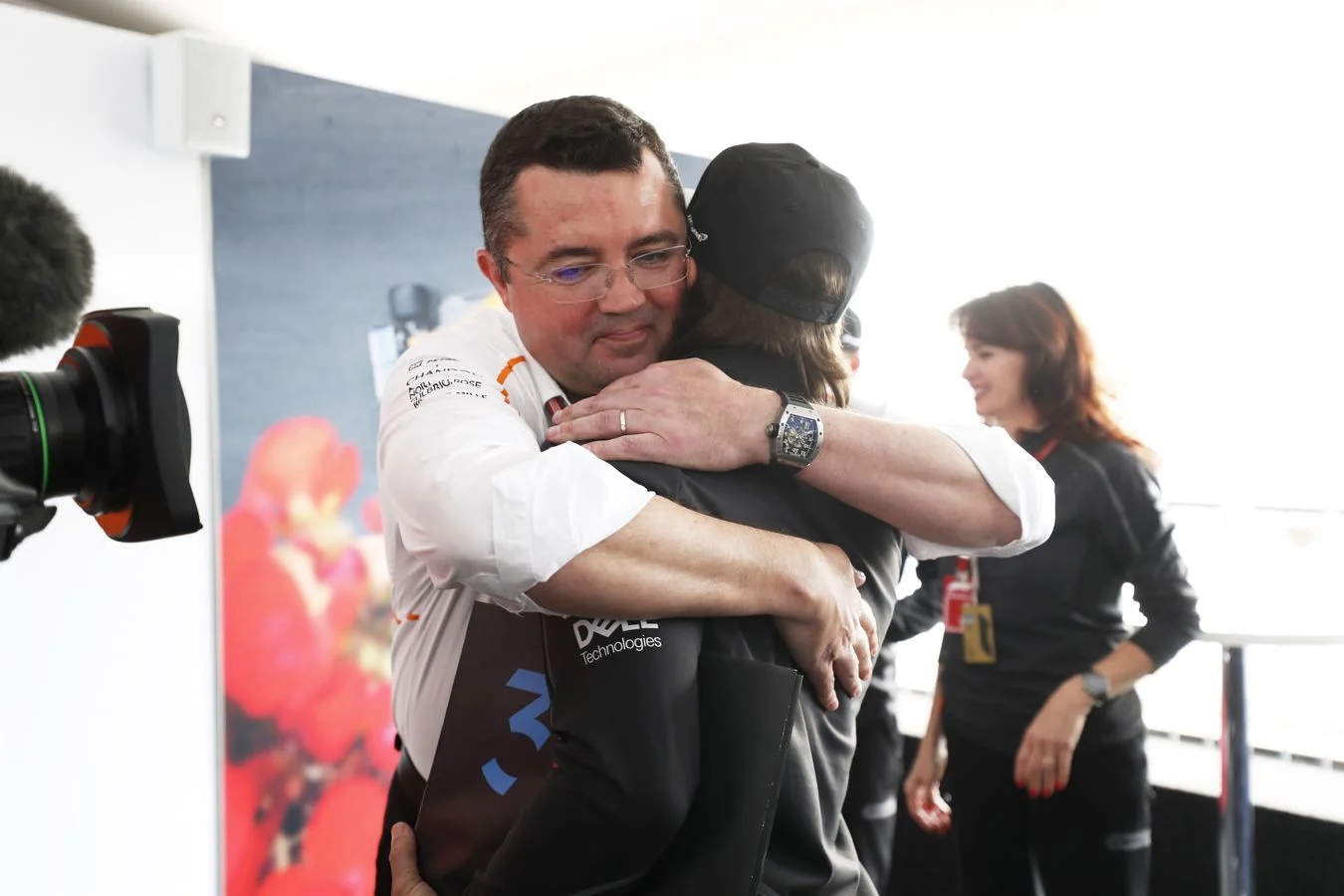 Fernando 300 The paddock come together to celebrate Fernando's 300th race in F1 - 2