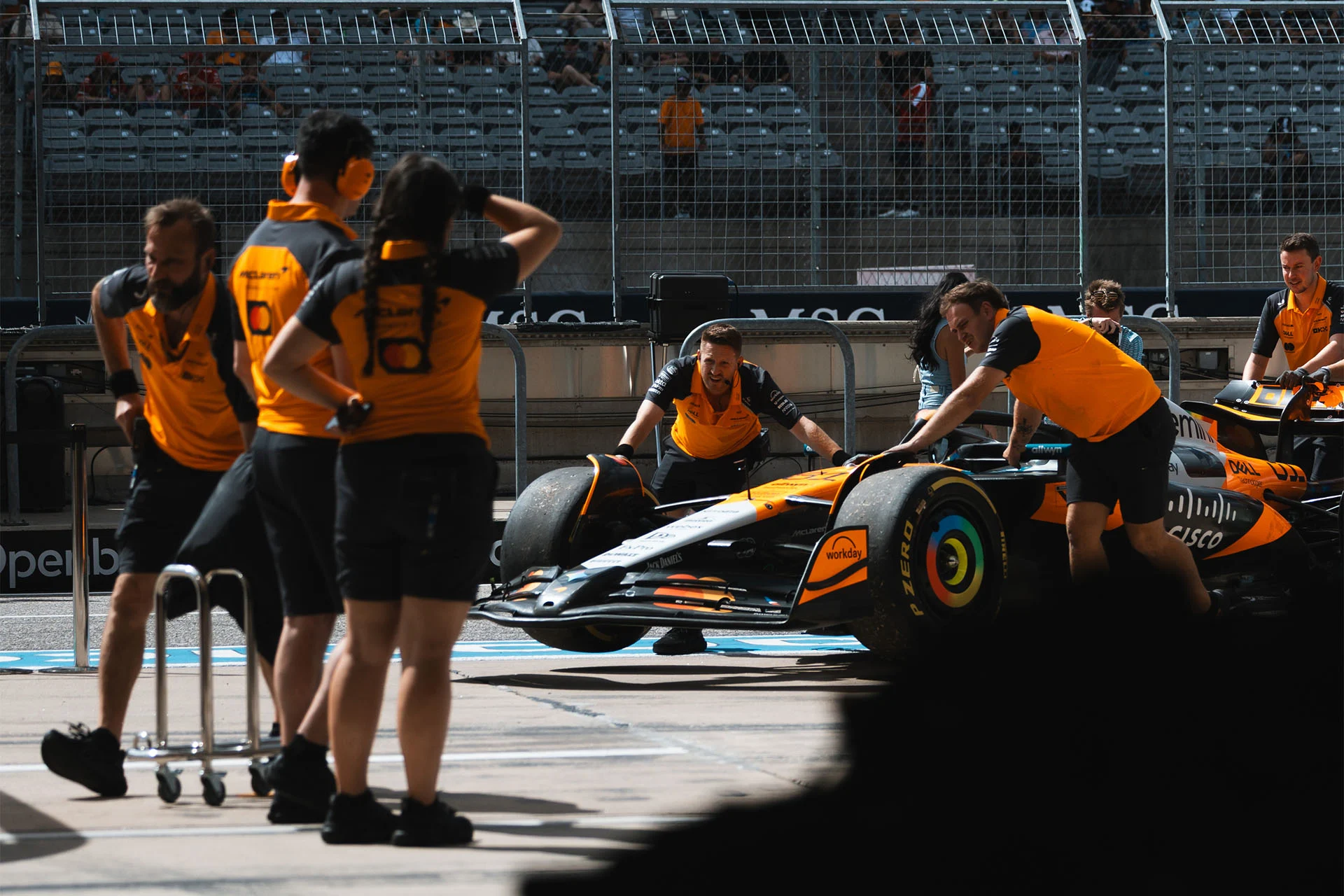 Formula-1 - 2025 - United-states-grand-prix - Sprint-and-gp-qualifying-report - 2025 United States Grand Prix – McLaren Sprint and GP Qualifying report “My gratitude goes to all the mechanics" - 8