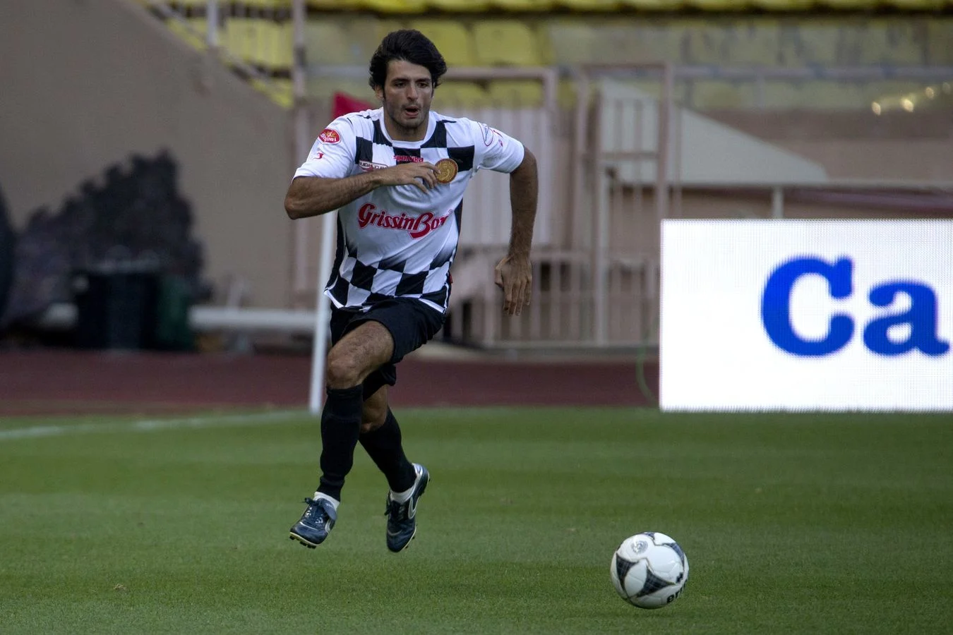 Heritage - Formula-1 - Drivers - Carlos-sainz - Sainz-surrey-survival-kit