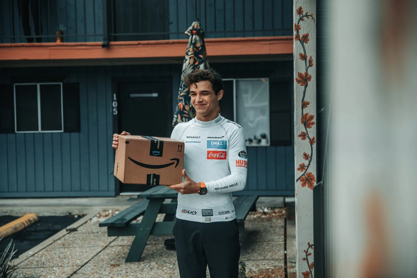 Archive - 2024 - Driven-to-deliver - Driven to Deliver On set with Carlos and Lando - 2