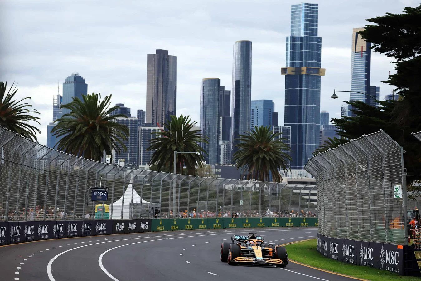 2022 Australian Grand Prix – Qualifying "Full focus on preparing tomorrow's race in Melbourne in front of the Australian McLaren fans" - 4
