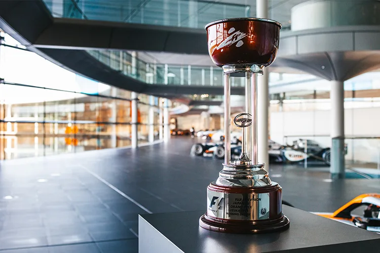 Heritage - Trophies - Mclaren-trophies-japanese-gp-1999