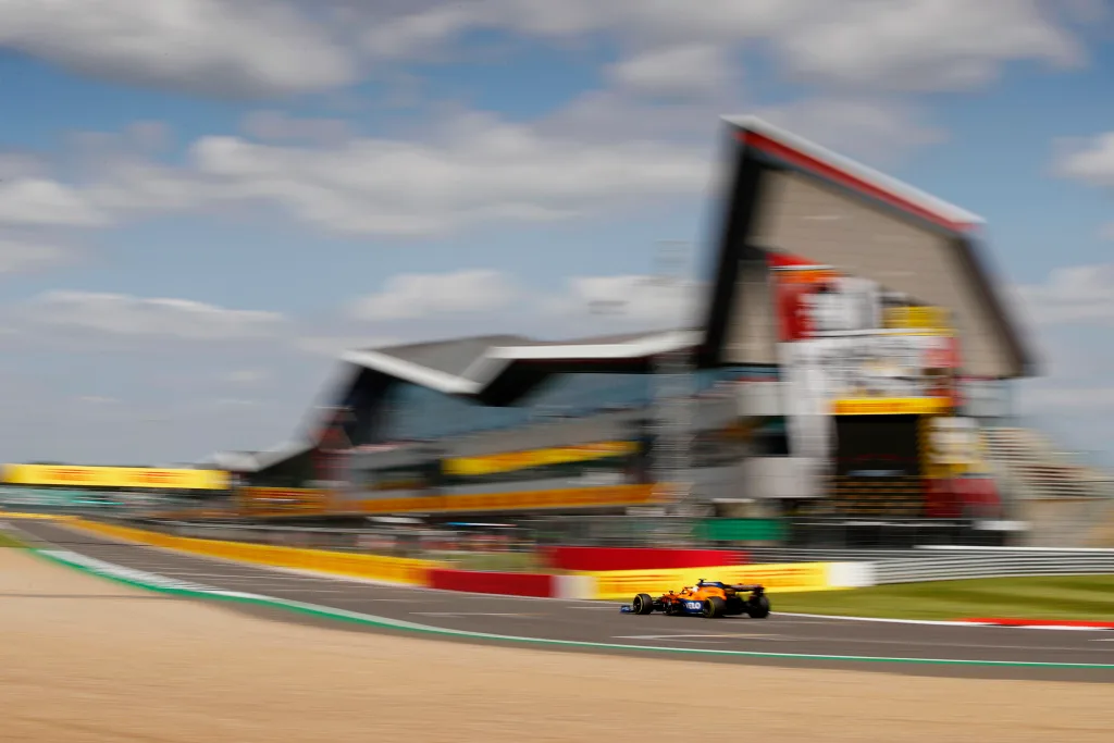 Formula-1 - 2023 - British-grand-prix - Guide-to-britain - Britain from the archives   - 1