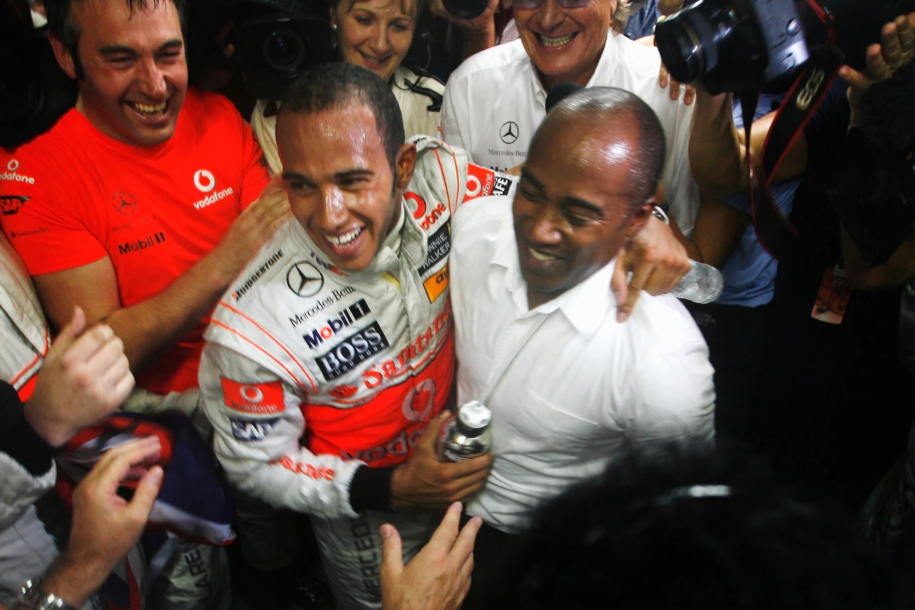 Descriptive Card - How good actually were McLaren and Lewis Hamilton in 2008?