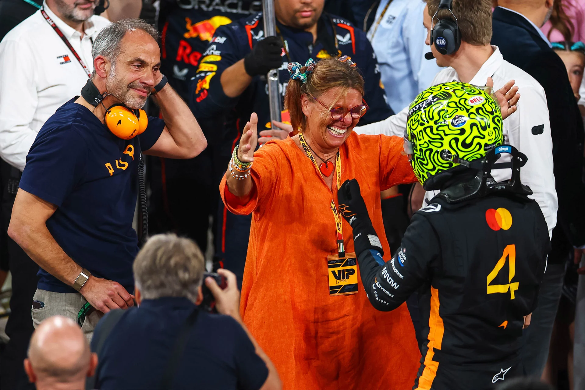 Formula-1 - 2025 - Abu-dhabi-grand-prix - LANDO IS THE 2025 WORLD CHAMPION! - 4