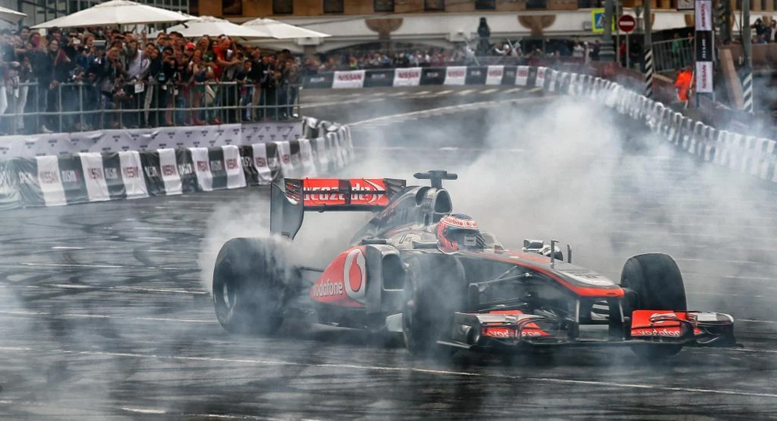 Latest-news - Mclarenracing - Article - 8-ways-survive-f1-summer-break