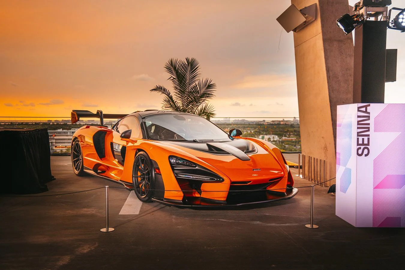 The McLaren Miami Speed Shop The only place in Miami you'll find F1 cars, supercars, live Djs, gaming and McLaren merch - 4