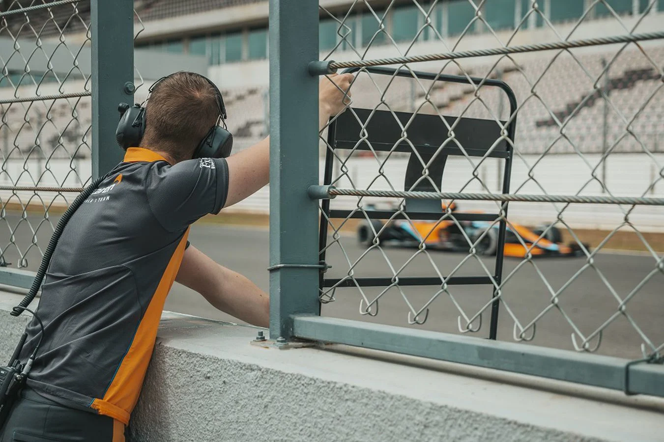 Latest-news - Mclarenracing - Article - Behind-scenes-colton-hertas-first-f1-test