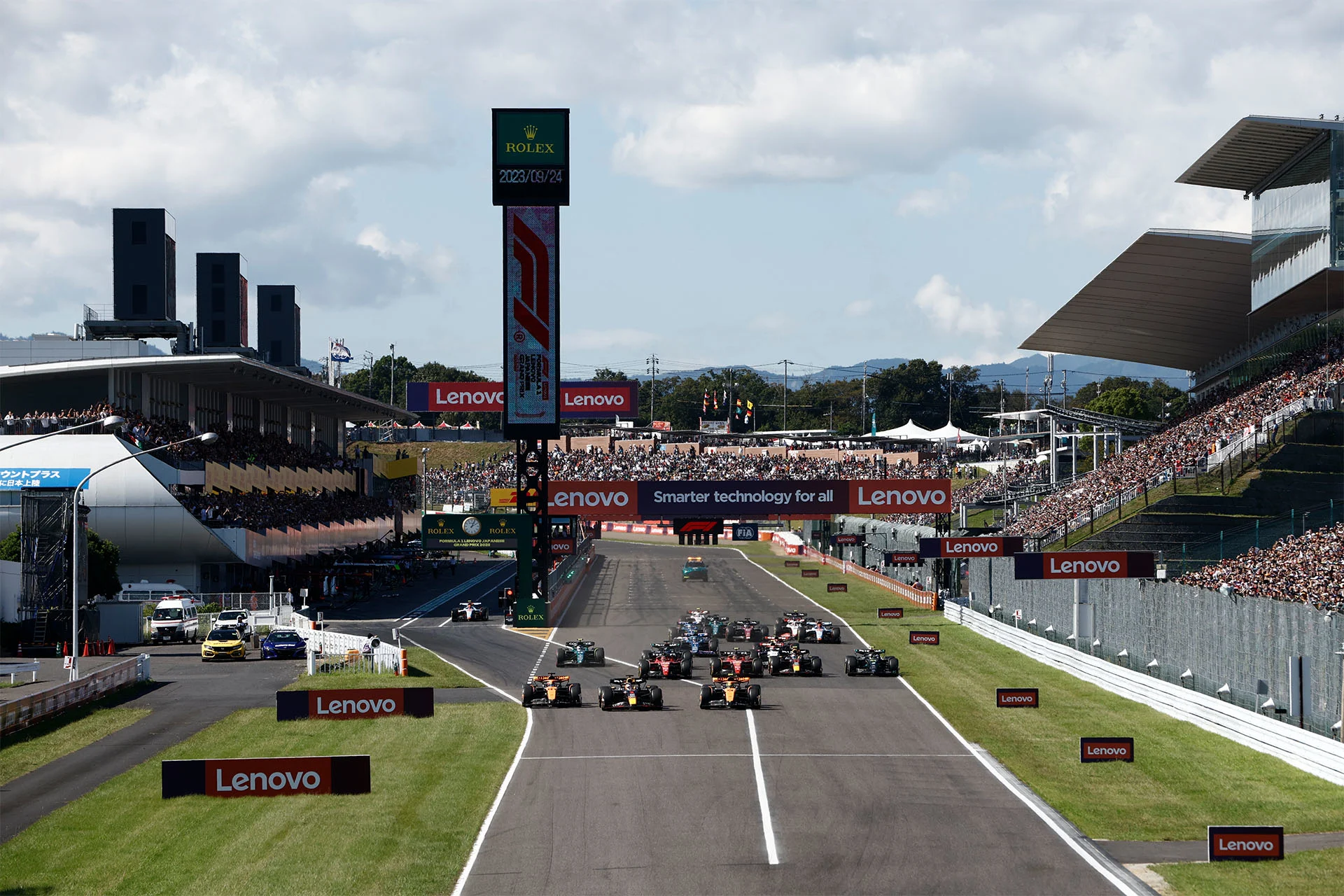 Formula-1 - 2023 - Japanese-grand-prix - How-oscar-scored-his-first-f1-podium-and-helped-mclaren-to-a-double - Suzuka Highlights - 3