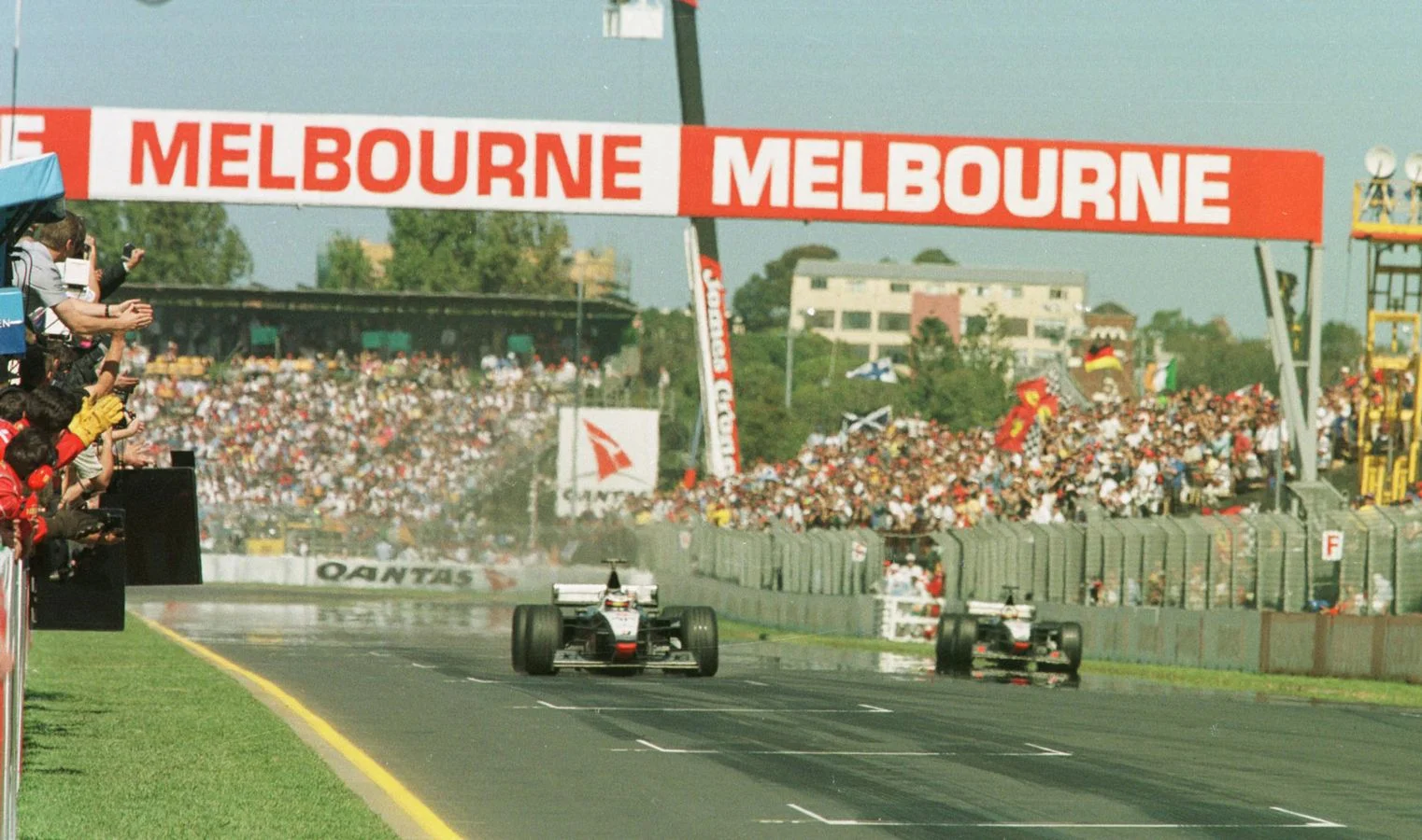 Latest-news - Mclarenracing - Article - Mclaren-extra-pedal-3153421