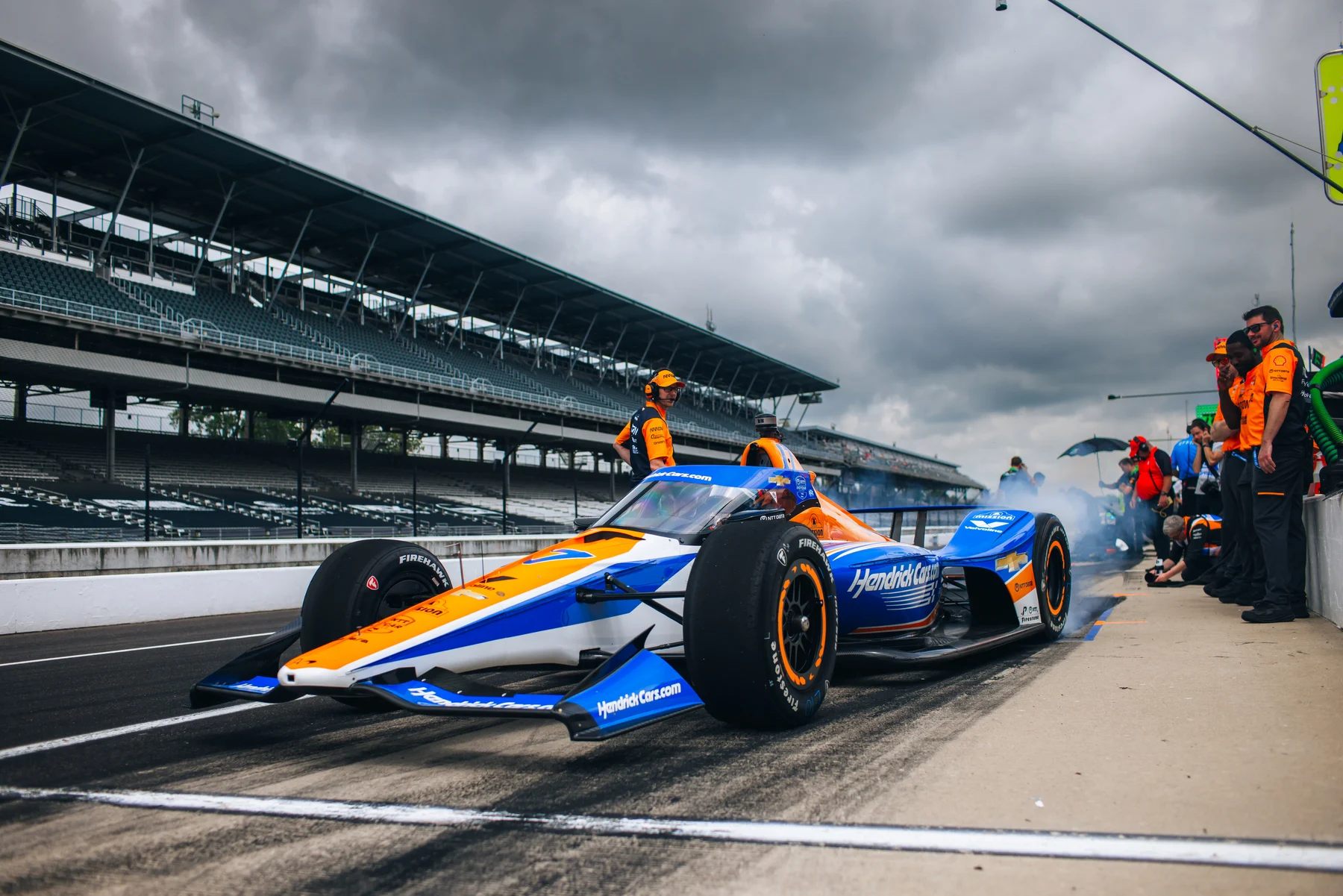 Indycar - 2024 - 108th-running-of-the-indianapolis-500 - Inside-kyle-larsons-historic-attempt-at-the-double - Kyle Larson in The Indianapolis 500 - 5
