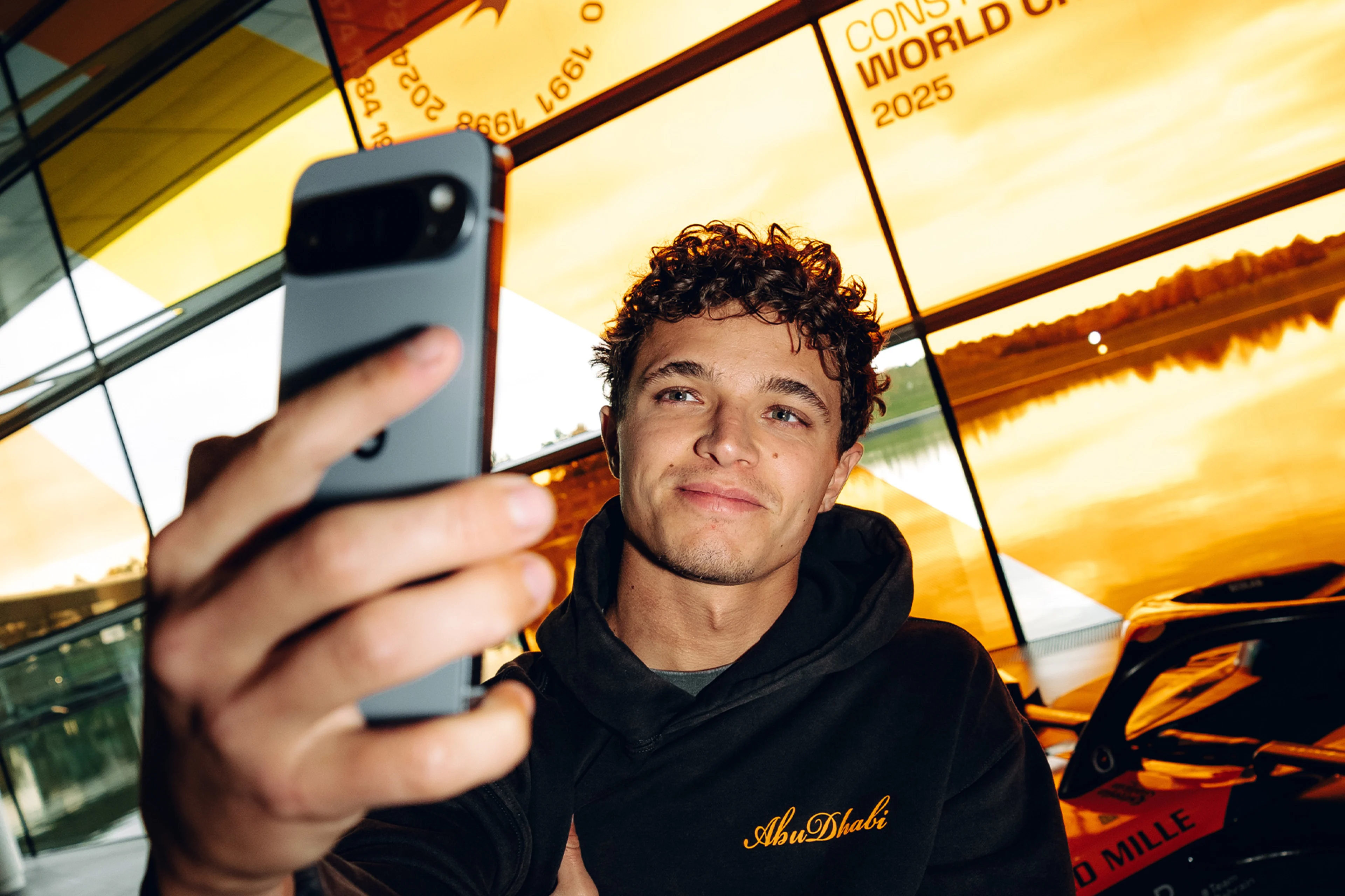 Two Card - Formula-1 - 2026 - Mcl40-launch - Download the App Stay close to the team - Download the App