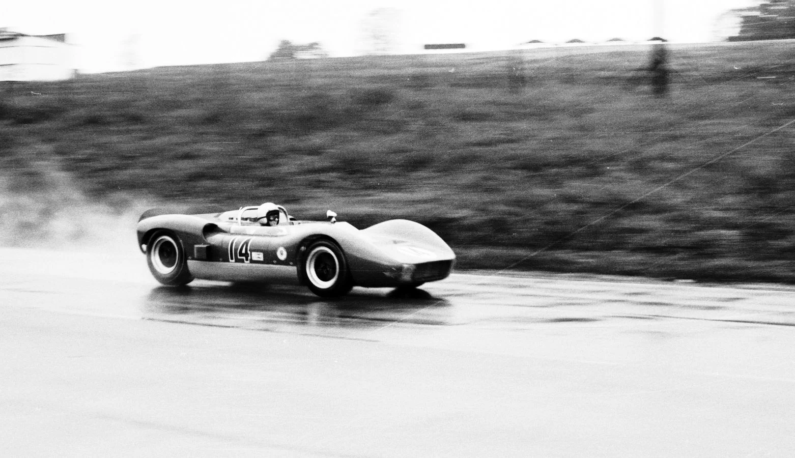 Latest-news - Mclarenracing - Article - Bruce-mclaren-47-years - Remembering Bruce McLaren  Commemorating the life of our founder - 6