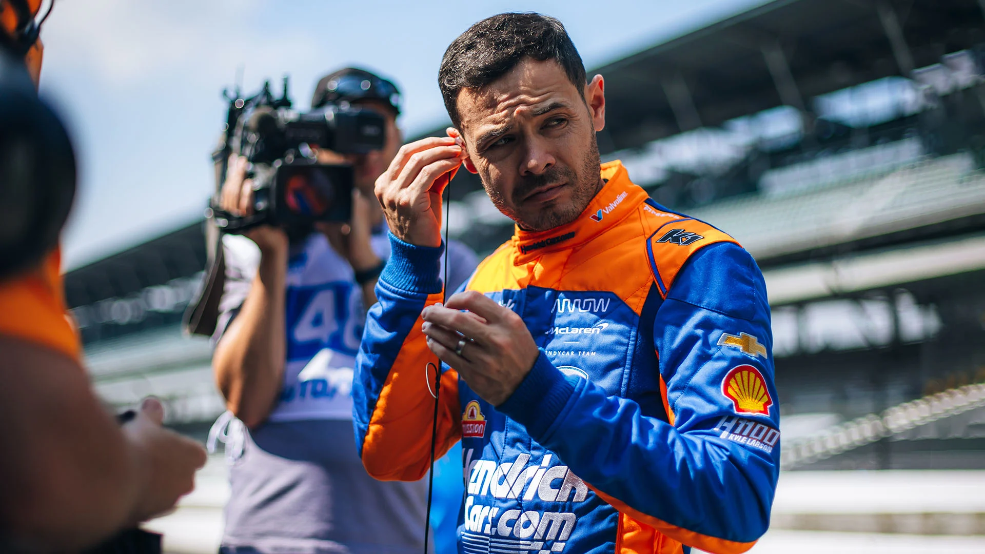 Indycar - 2024 - Kyle-larson-to-take-second-attempt-at-the-double-and-indy-500-in-no.-17-hendrickcars.com-arrow-mclaren-chevrolet-in-2025
