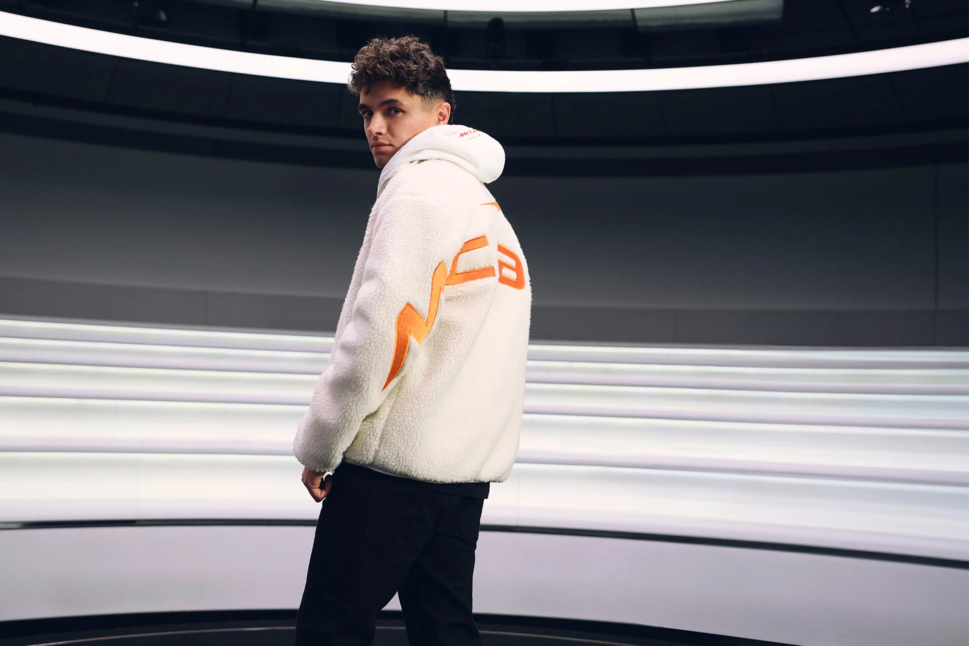 Descriptive Card - How Reiss designed their disruptive McLaren Racing clothing collection