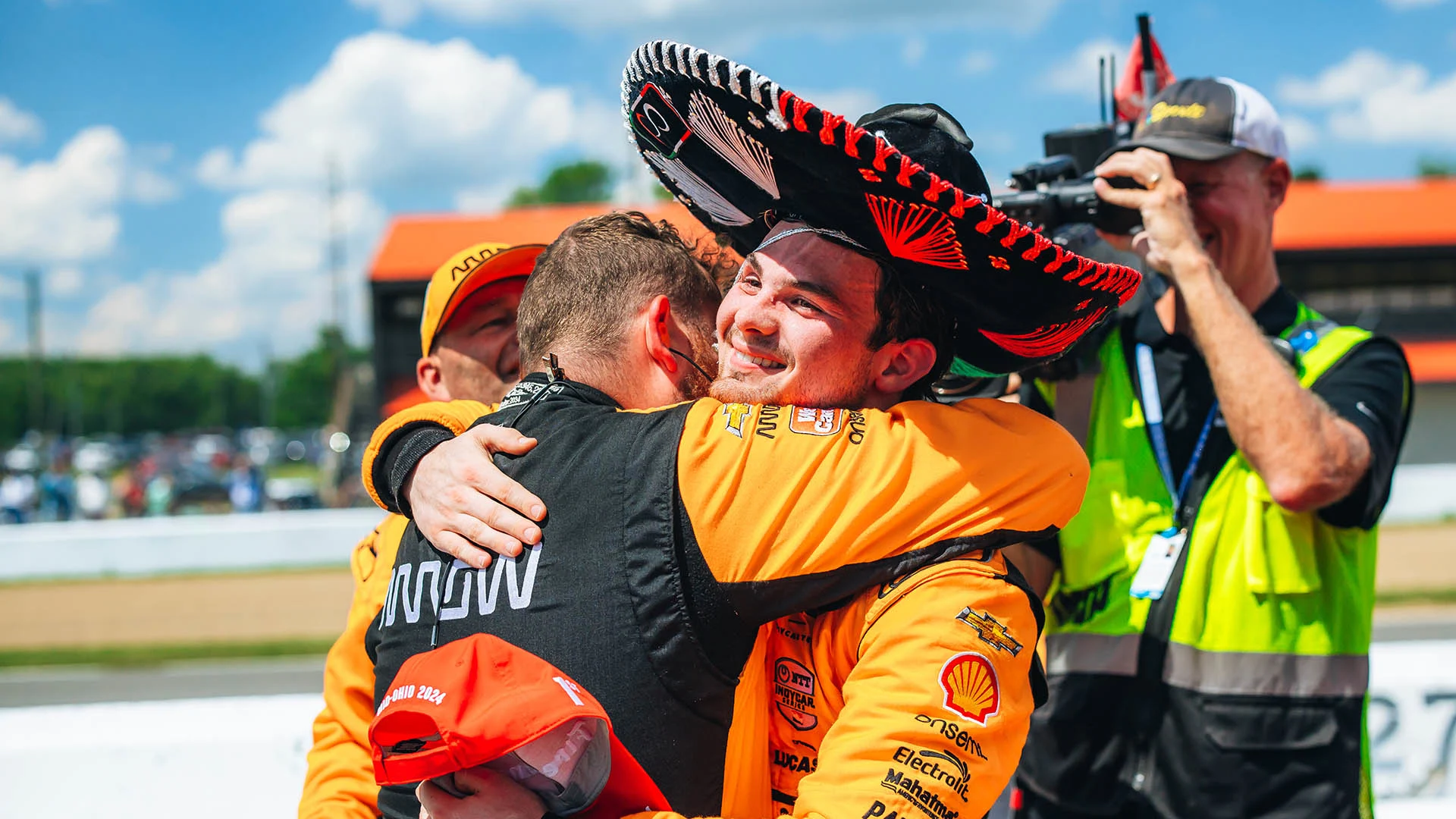 Indycar - 2024 - Grand-prix-at-mid-ohio - Gallery-2024-indy-200-at-mid-ohio - Post-race Crew Celebrations Indy 200 at Mid-Ohio - 2