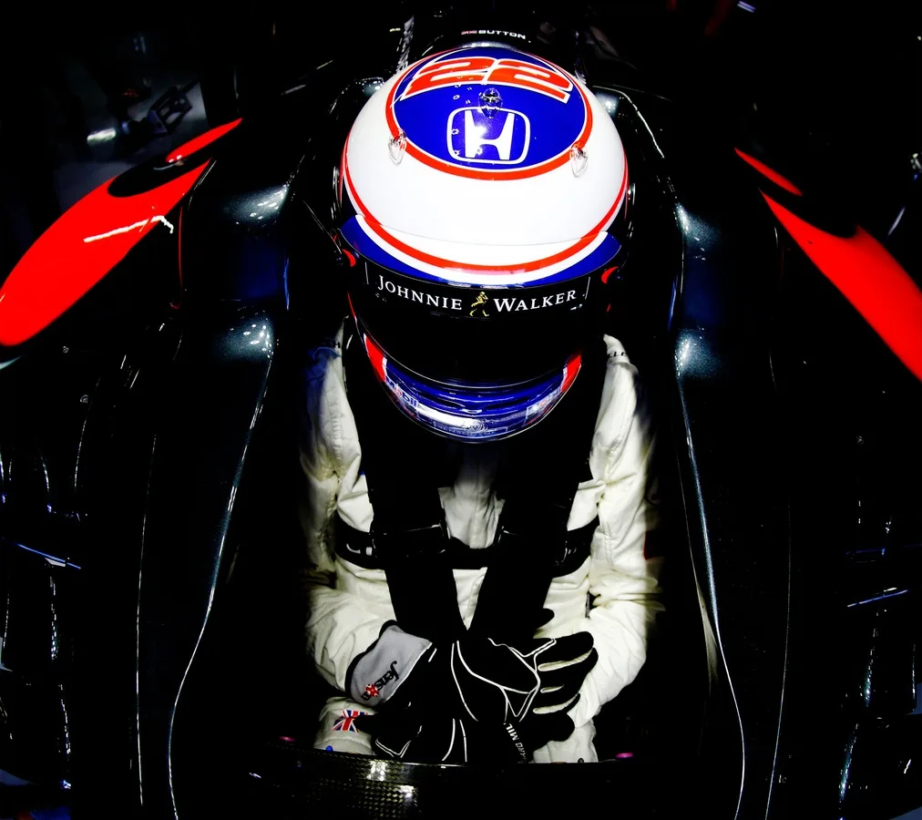 Heritage - Formula-1 - Drivers - Jenson-button - My-race-weekend-diary-jenson-button-saturday-4128285