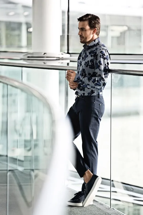 Latest-news - Mclarenracing - Article - F1-in-style-with-mk - F1 in style with Michael Kors Fernando wears Michael Kors for GQ Spain - 1