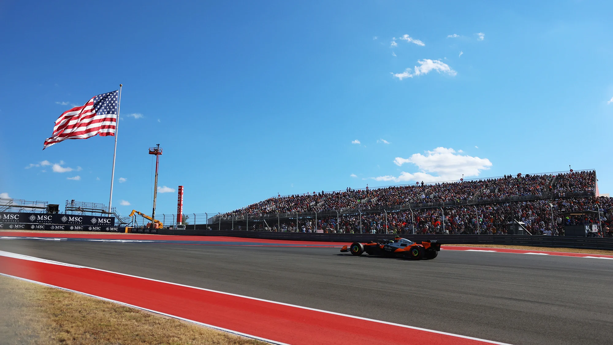 Oscar Piastri driving the (81) McLaren MCL39 on track during the F1 Grand Prix of United States at Circuit of The Americas 2025