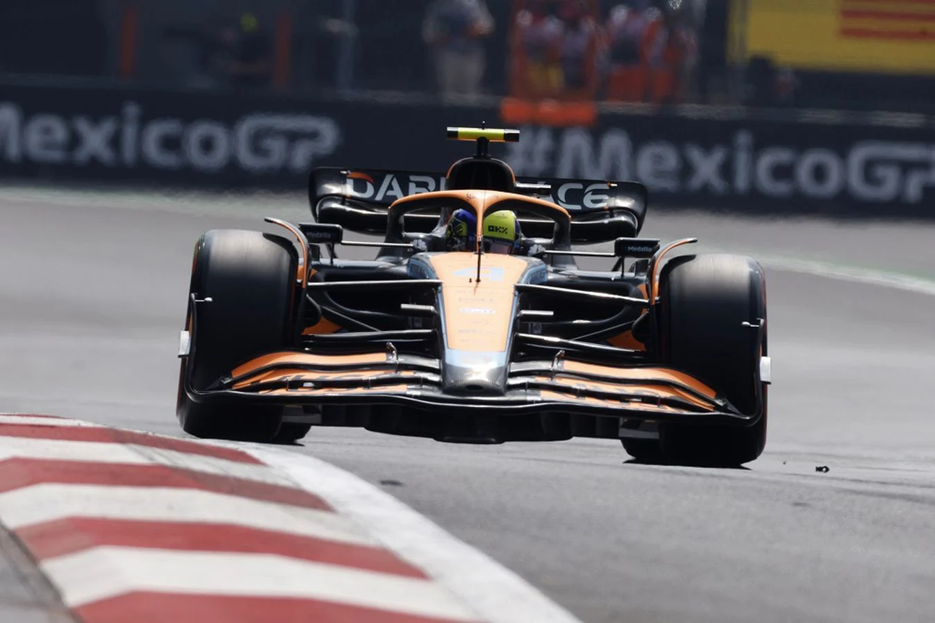 Formula-1 - 2022 - Mexican-grand-prix - Engineering-room-mexico-city-2022