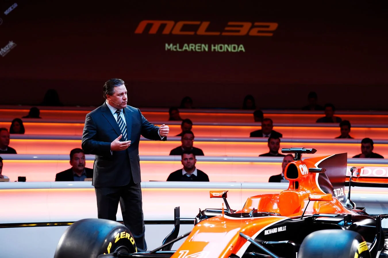Team - Team-talk-looking-ahead-to-2017 - Team Talk: Looking ahead to 2017 Hear from the McLaren-Honda management team and drivers at the launch of the MCL32 - 2
