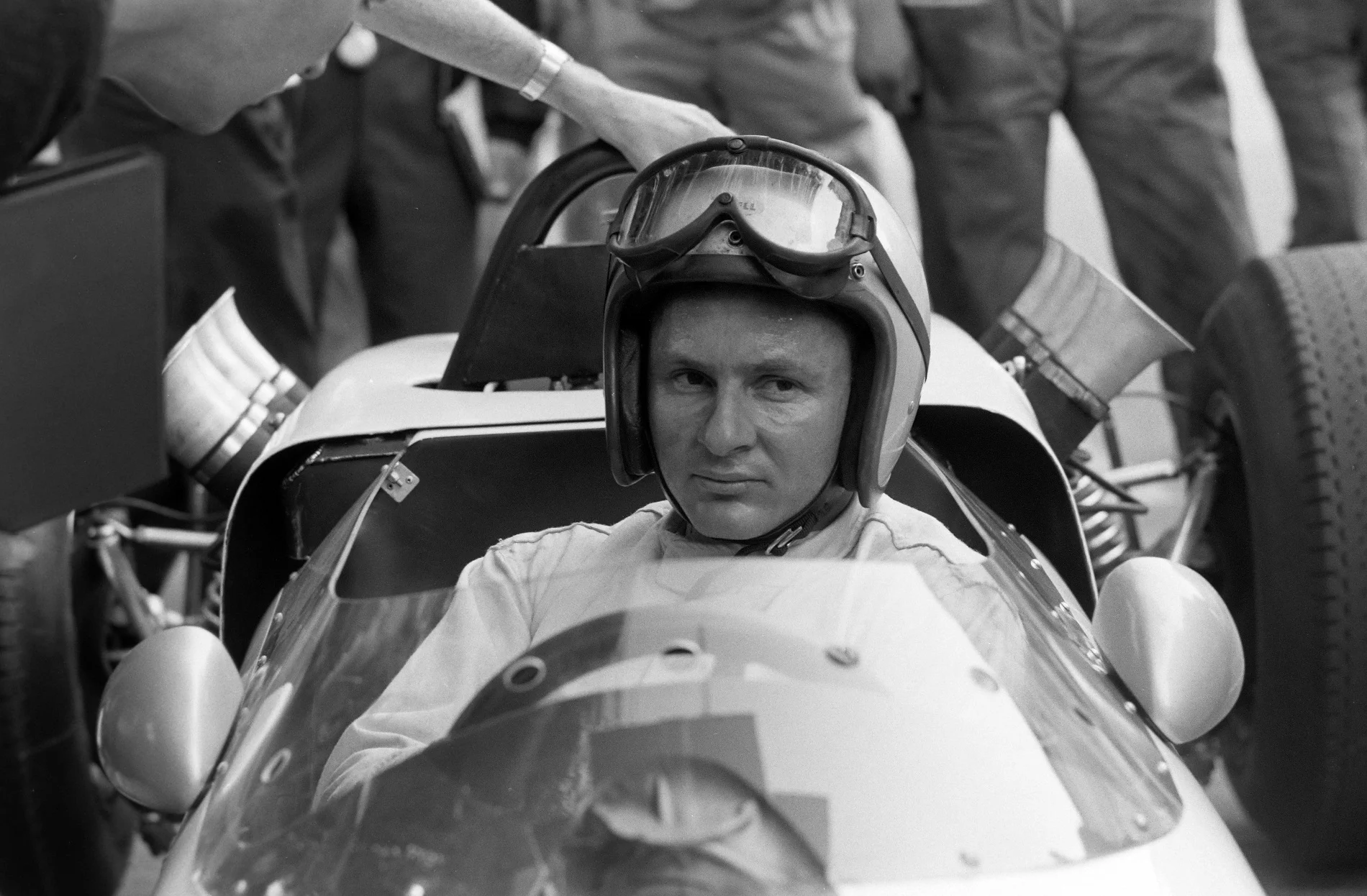 Heritage - Mclarens-famous-f1-firsts - From the archives A selection of McLaren Firsts - 2