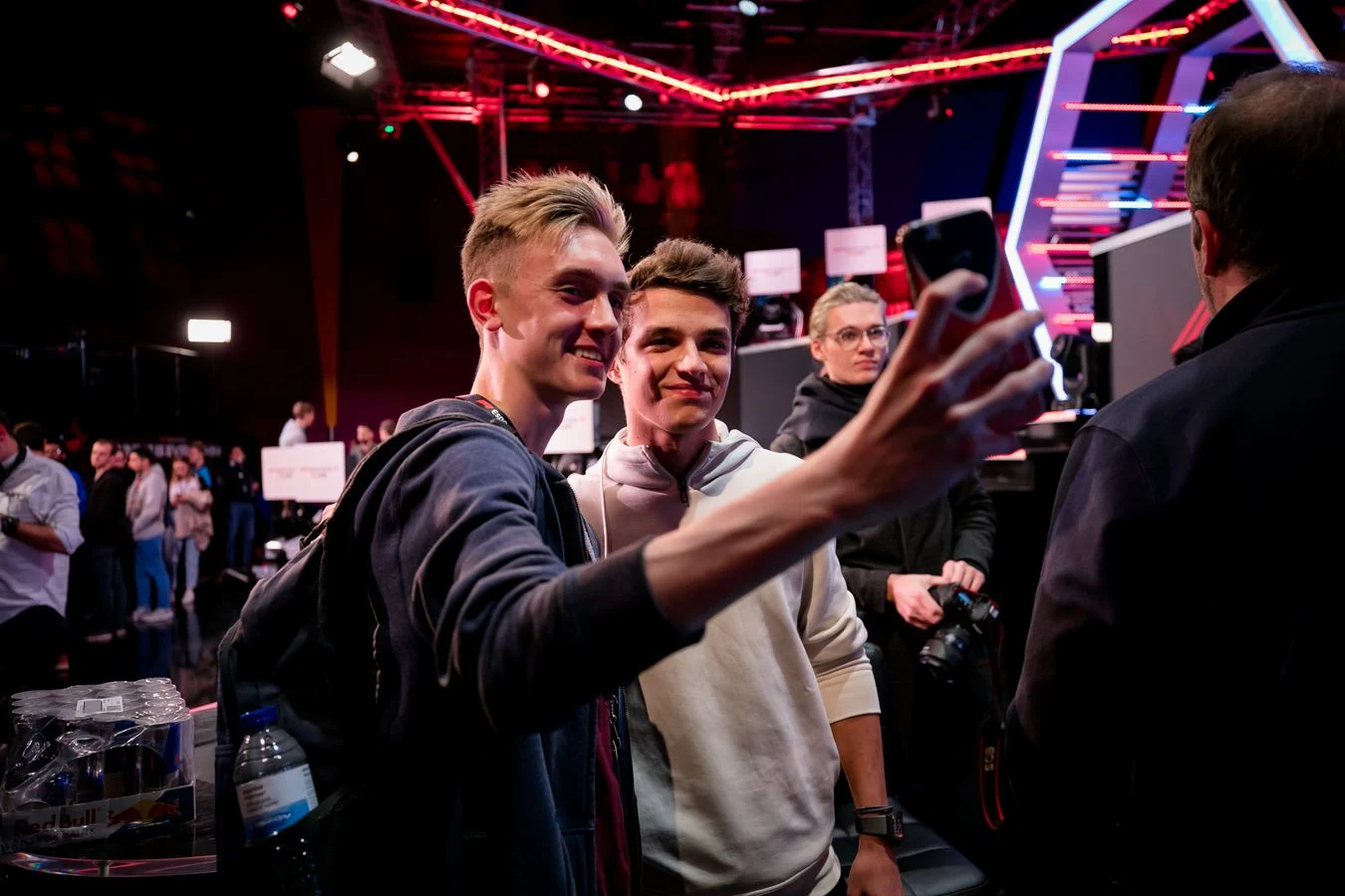 Gaming - F1-esports-series - 2018 - Highlights-round-2 - Shadow in London Highlights from Round 2 of F1 Esports Pro Series - 5