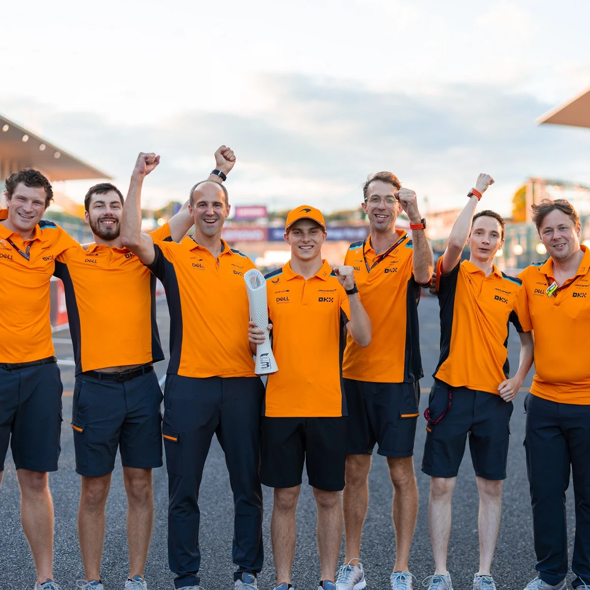 Formula-1 - 2023 - Japanese-grand-prix - Podium party 🍾  - 14