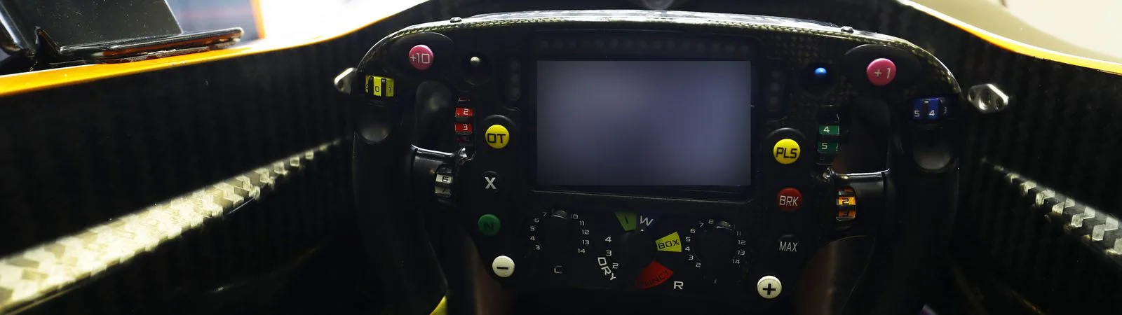 Latest-news - Mclarenracing - Article - Mclaren-extra-pedal-3153421  