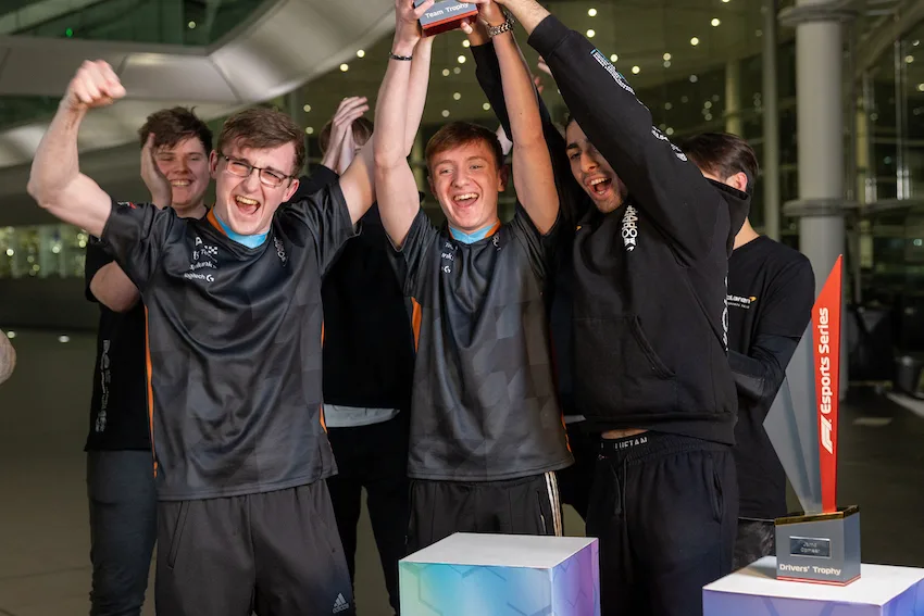 Heritage - Trophies - Mclaren-trophies-f1-esports-pro-constructors-championship-2022 - Legendary Laps - 0