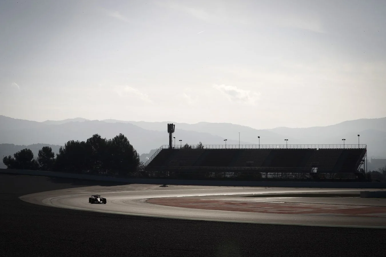 Formula-1 - 2022 - Pre-season-testing - Barcelona-test-day-2 - Barcelona pre-season test: Day 2 "We're learning more about this new car with each run" - 3