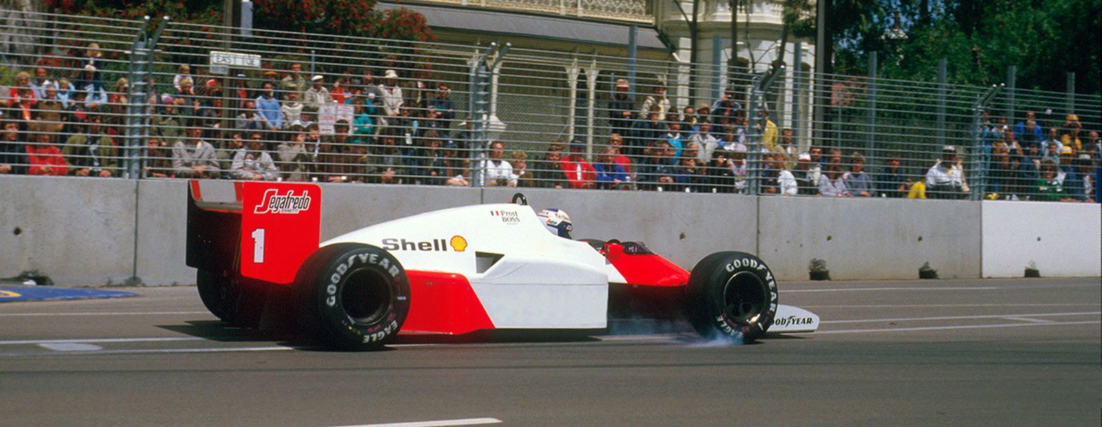 Combinaison De Course Utilisée En 1980 Par Alain Prost - Équipe McLaren F1 Marlboro - Pièce De Collection Historique
