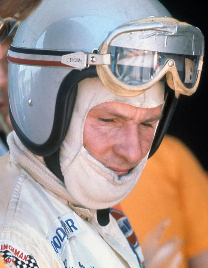 Heritage - Bruce-mclarens-dream-the-mclaren-m6bgt