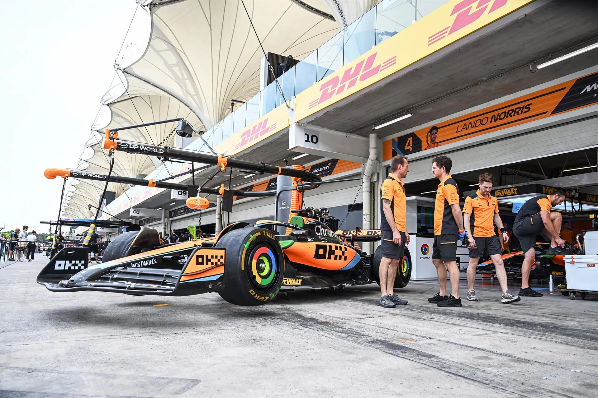 Formula-1 - 2023 - Sao-paulo-grand-prix - The-engineering-room