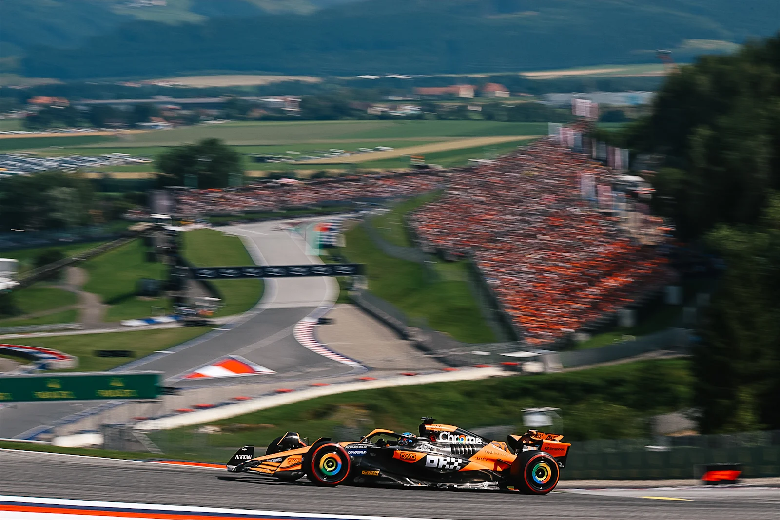 McLaren na torze Red Bull Ring przed Grand Prix Austrii 2026