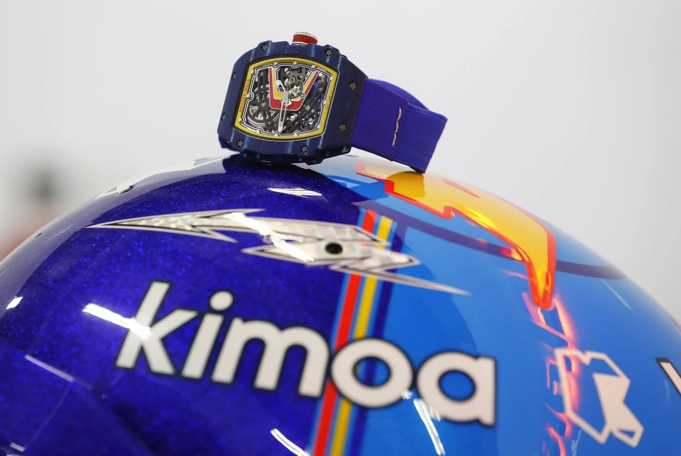 Partners - Richard-mille - Fernando-special-ed-gallery-4254769 - Introducing the RM 67-02 Automatic Prototype Fernando Alonso Created in the colours of Fernando's F1 helmet - 5