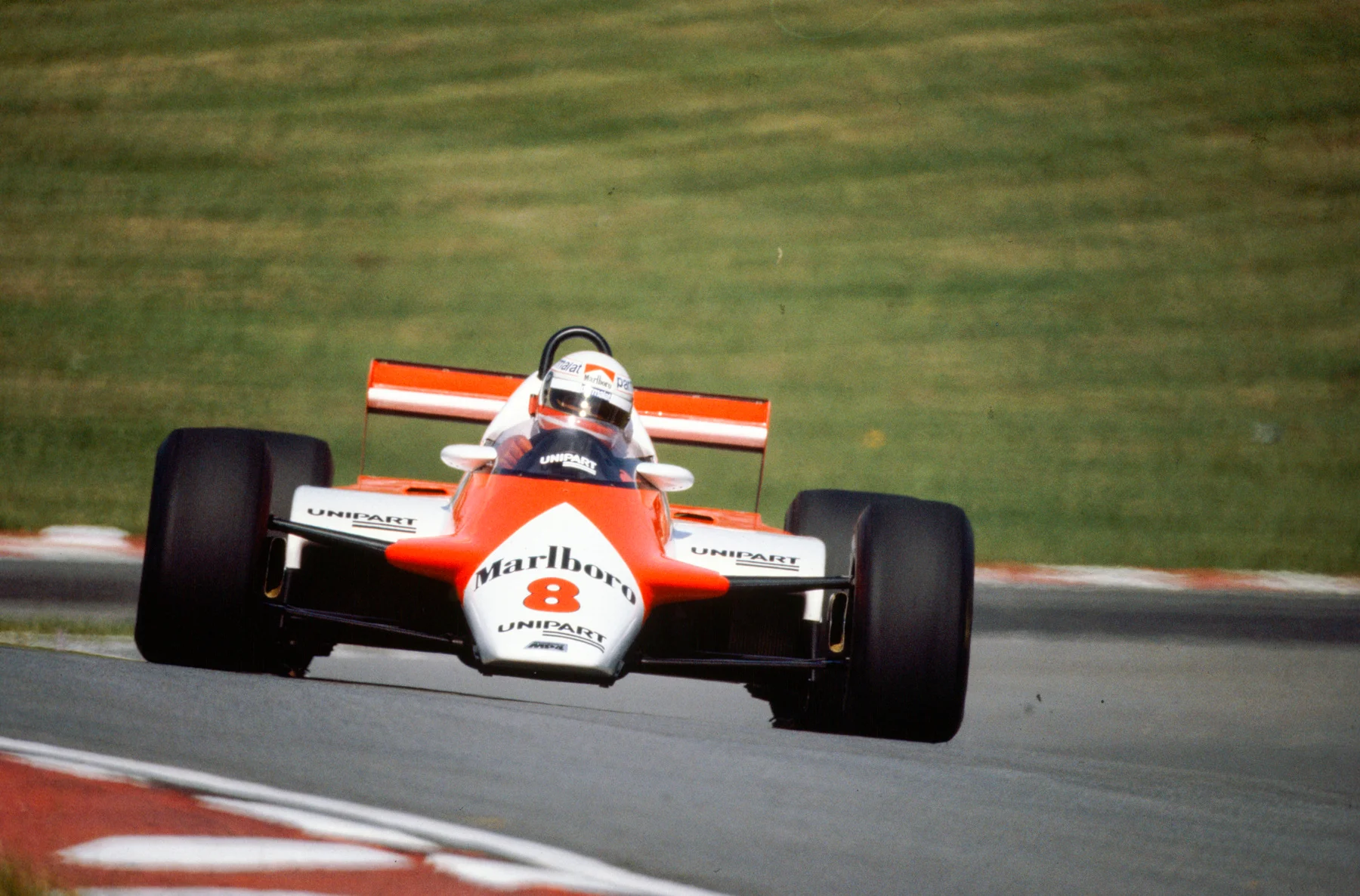 Heritage - Formula-1 - Drivers - Niki-lauda - Niki-laudas-1982-comeback-2155556 - Niki Lauda returns to F1 with McLaren in 1982 - 0