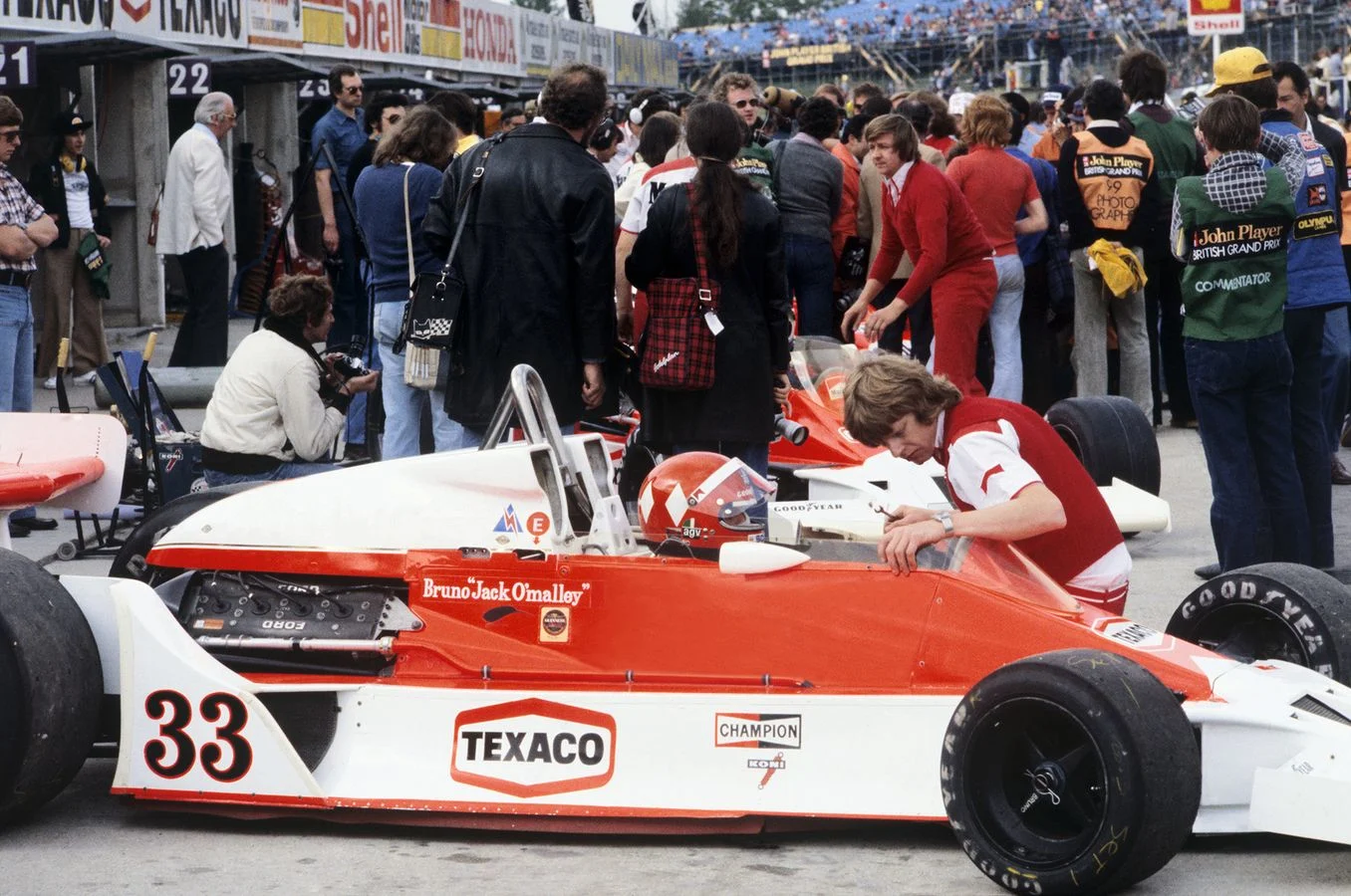 Heritage - Formula-1 - Cars - 1977-formula-1-mclaren-m26 - Overlooked-mclaren-m26