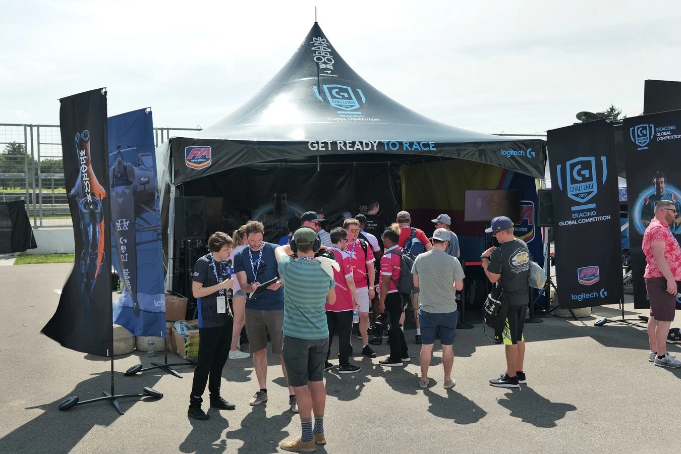 Gaming - Mclaren-shadow-project - 2019 - Shadow-takes-indy - Shadow takes Indy Highlights from the Brickyard race-off with FA Racing Logitech G - 3