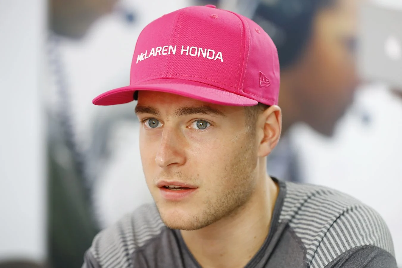 Paint the town pink McLaren supports Breast Cancer Awareness month - 4